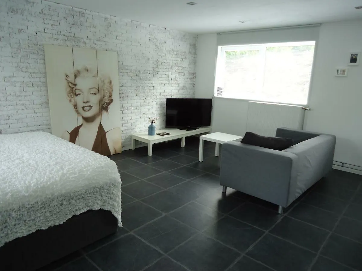B&B Sloterpark Amsterdam 2*,  Holandia